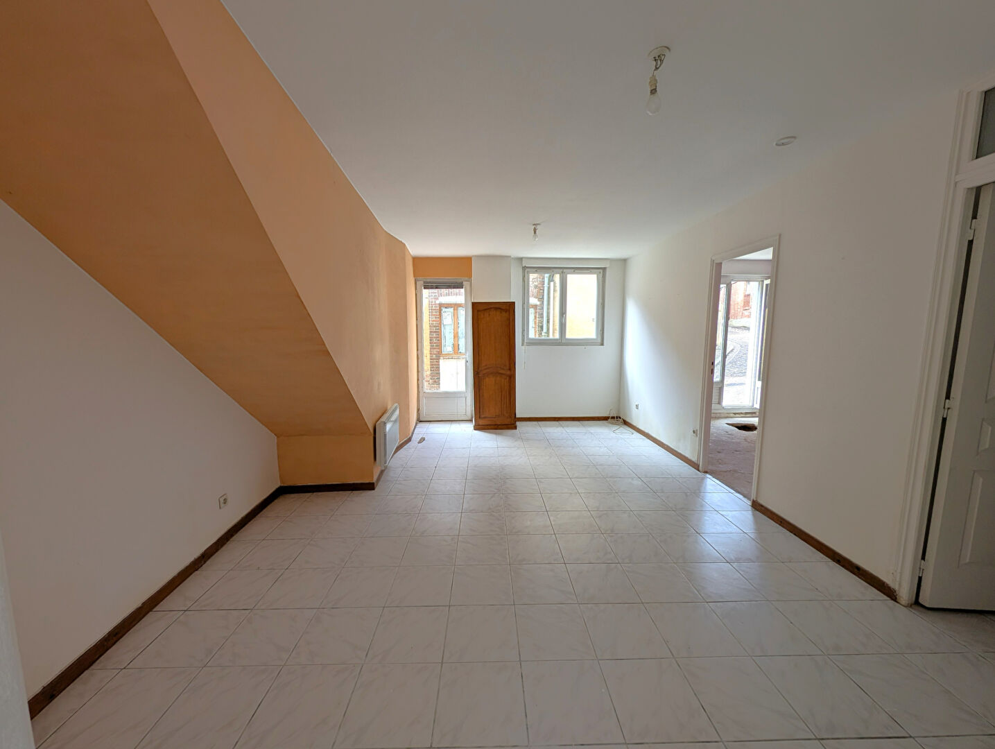 Photo Immeuble centre de Toucy composé de 3 logements image 2/6