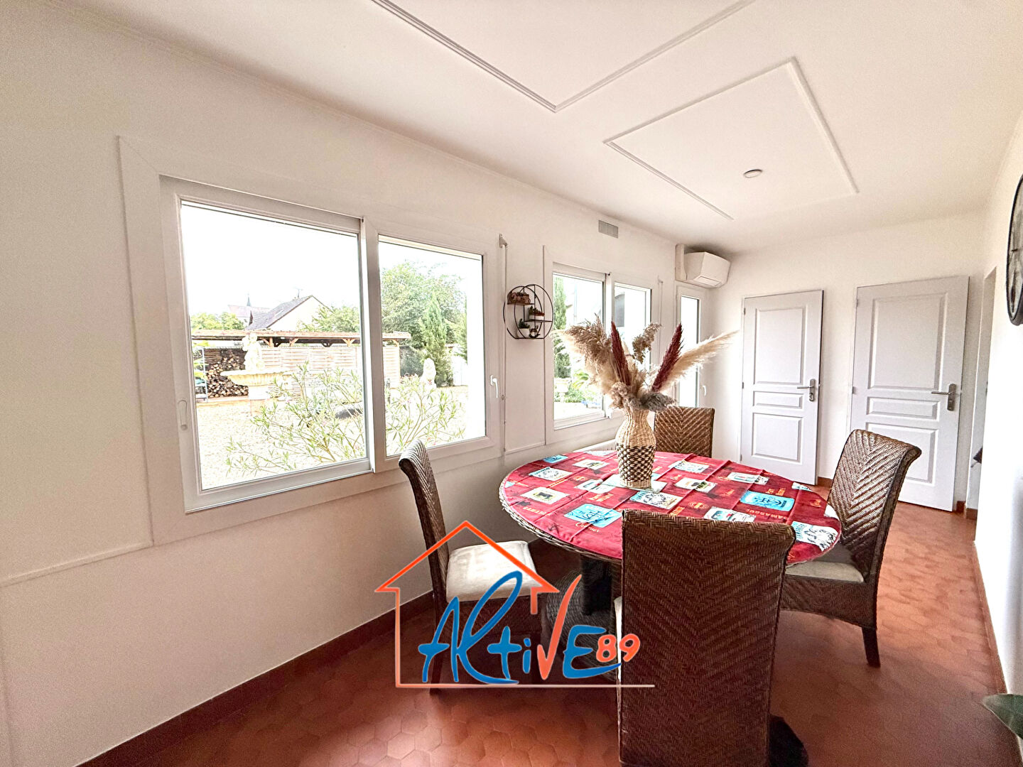 Photo Maison ancienne de 144m² à Charmoy. image 3/6