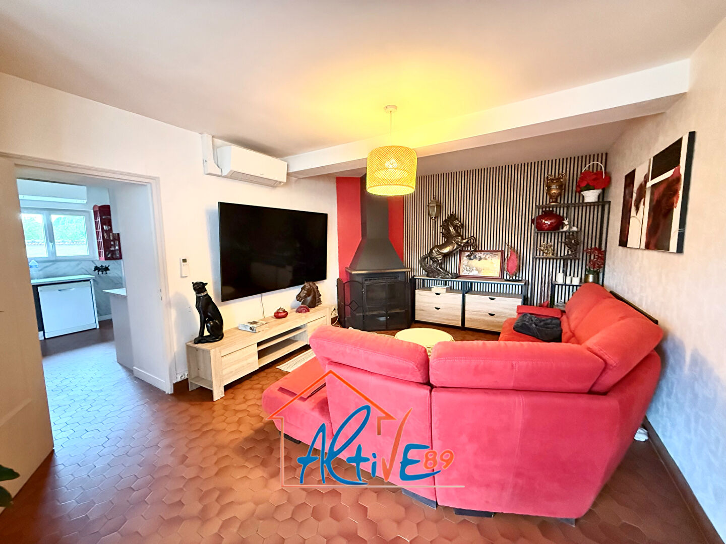 Photo Maison ancienne de 144m² à Charmoy. image 5/6