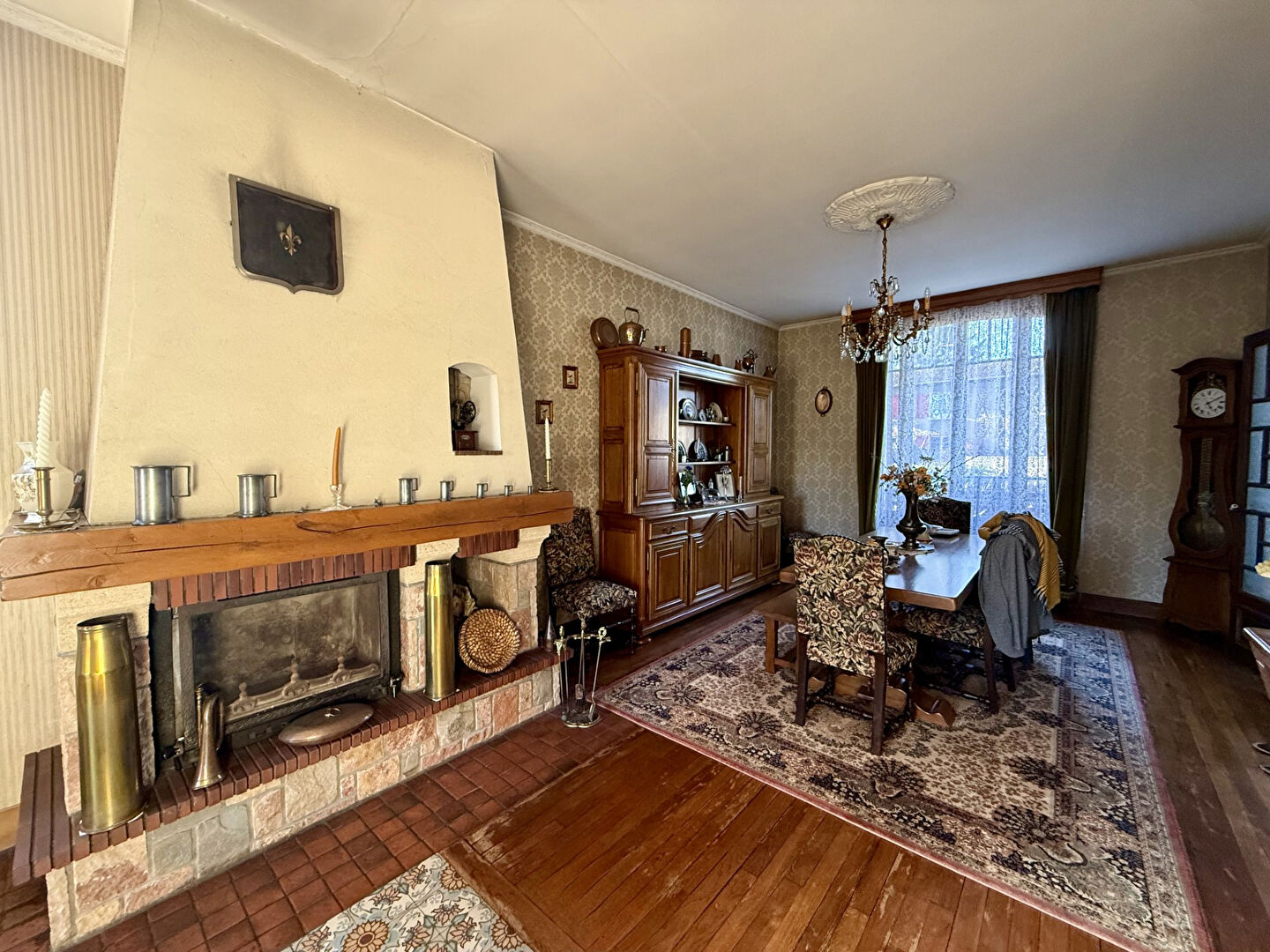 Photo Grande maison des années 30 sur sous-sol avec terrain constructible de 2 347 m² image 4/6