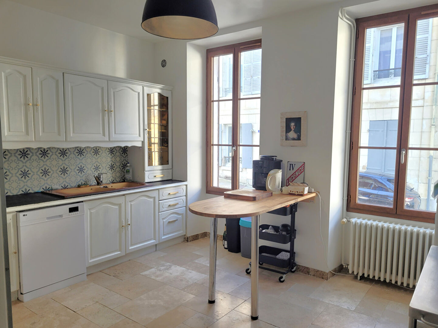 Photo 10 minutes d'Auxerre, maison de 183m² habitable avec jardin à Seignelay dans village avec commerces proche D'Héry image 6/6