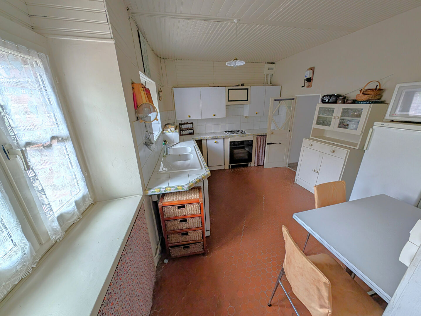 Photo Maison ancienne sur La Ferte Loupiere proche sortie autoroute, environnement calme image 6/6