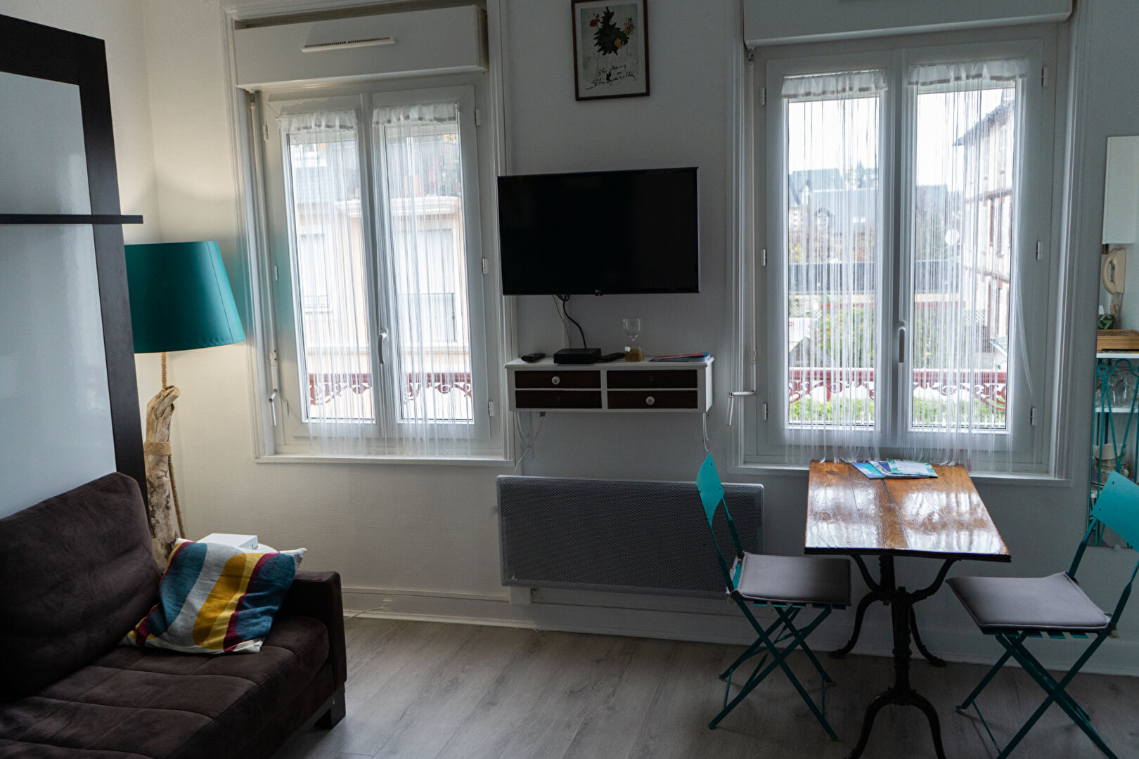 Photo ENTRE LA PLACE MORNY ET LA PLAGE, Charmant studio dans une Villa de 1930... image 5/6