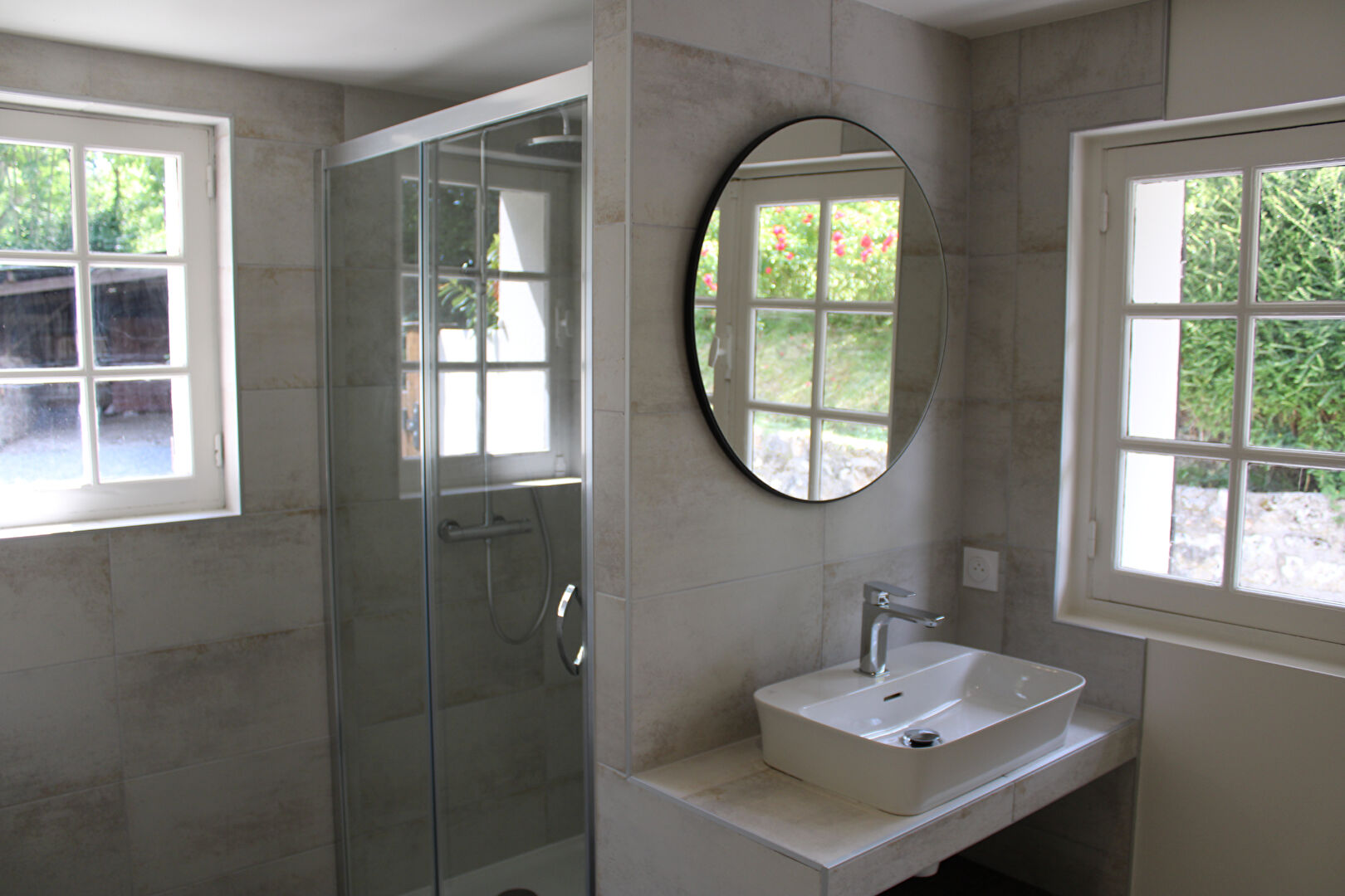 Photo ENTRE TROUVILLE SUR MER & HONFLEUR, Belle longère de 3 chambres entièrement rénovée... image 5/6