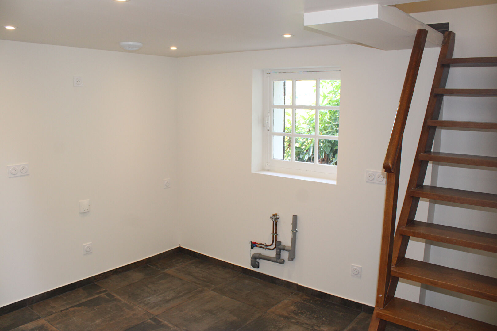 Photo ENTRE TROUVILLE SUR MER & HONFLEUR, Belle longère de 3 chambres entièrement rénovée... image 6/6