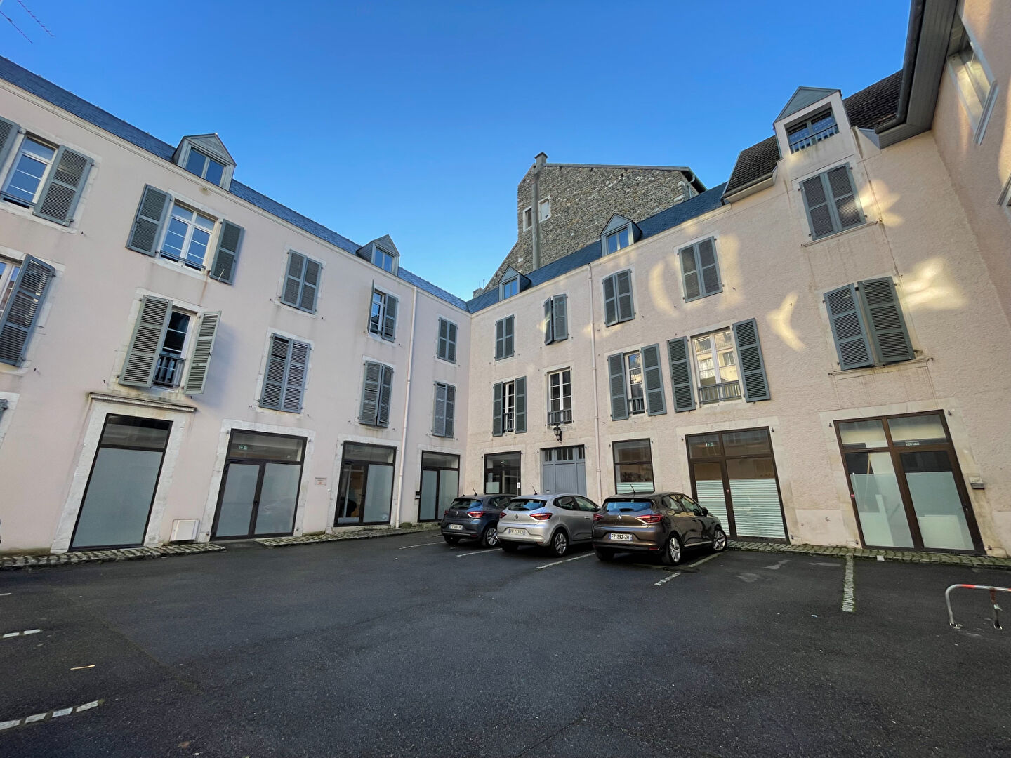 Agence immobilière de AMAYA TRANSACTIONS Pau - AMAYA GESTION