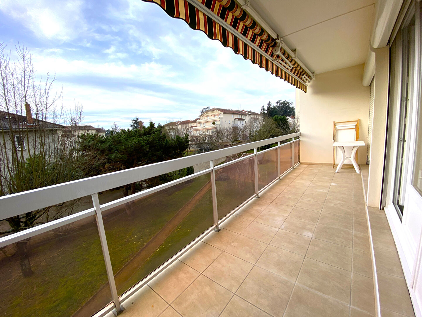 Photo VENDÔME - T3 meublé 70.50m² - VILLEFRANCHE-SUR-SAONE image 2/6