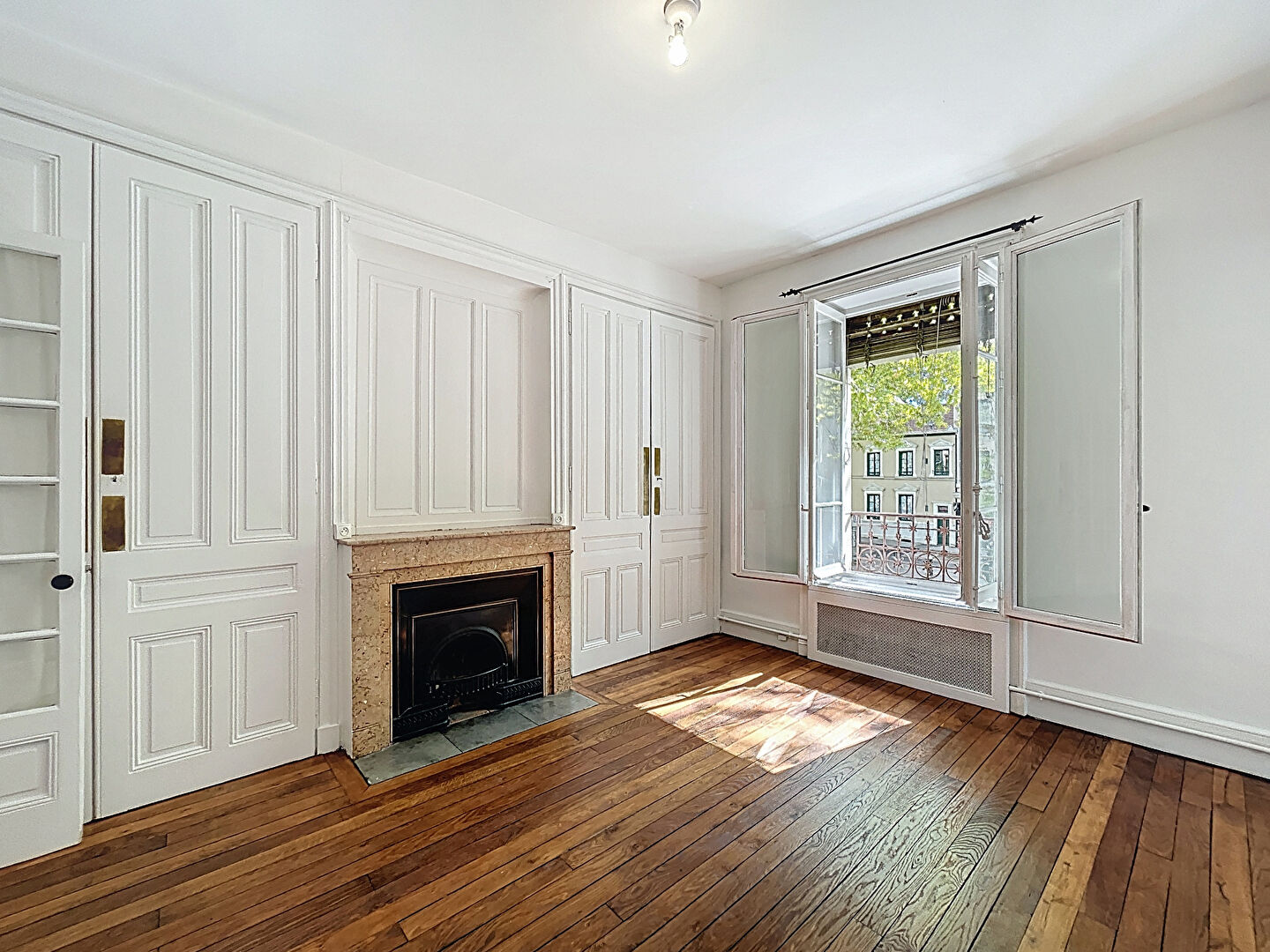 CLOS JOUVE - T3 de 76m² LYON 04 CHARTREUX