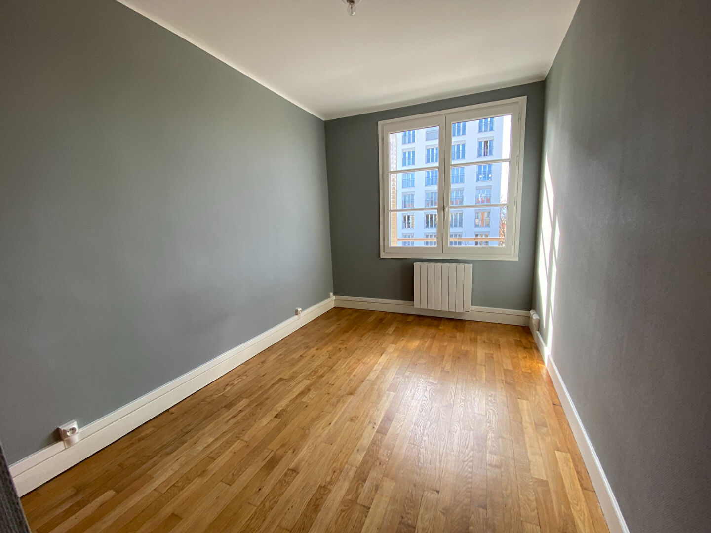 Photo LES CASTORS  -  T3 de 70m² avec balcon - LYON 05 ST IRÉNÉE image 3/6