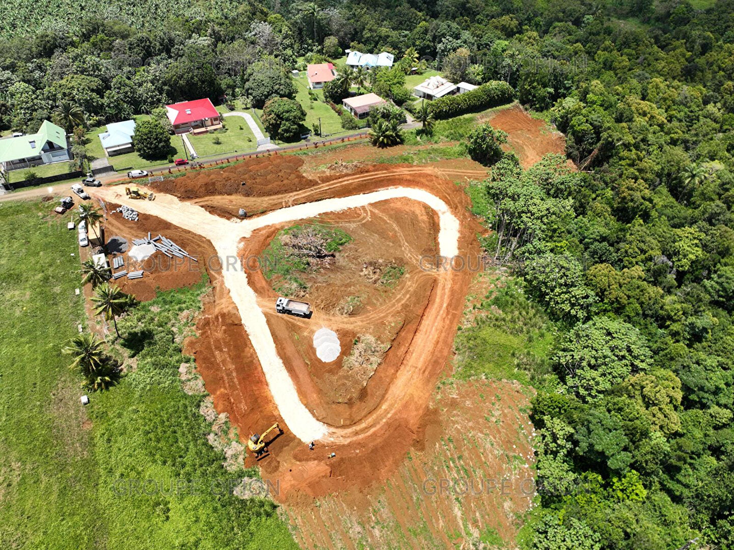 Photo Terrains viabilisés avec de grandes surfaces dans secteur  prisé de Petit-Bourg image 2/3