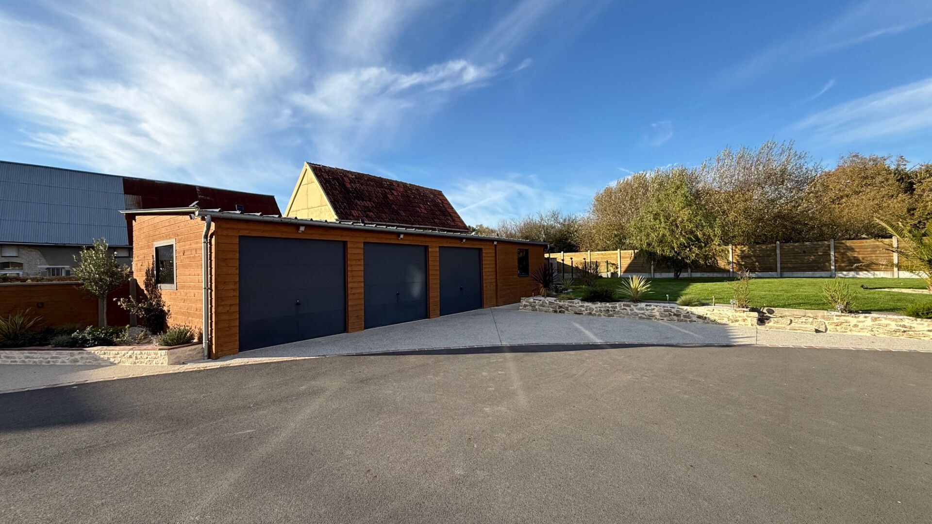 Photo PICAUVILLE - MAISON EN PIERRE ENTIEREMENT RENOVEE image 4/6