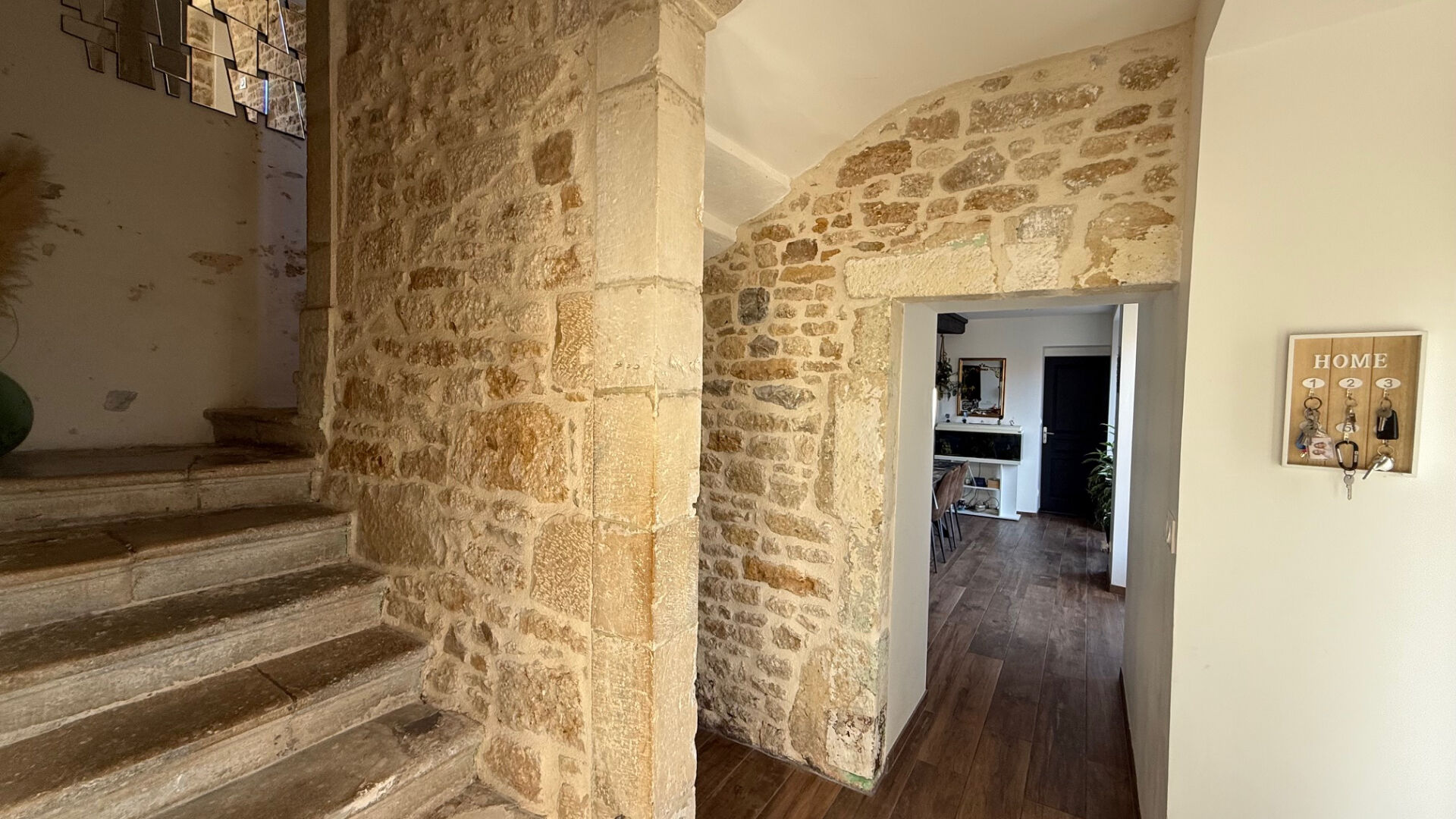 Photo PICAUVILLE - MAISON EN PIERRE ENTIEREMENT RENOVEE image 6/6