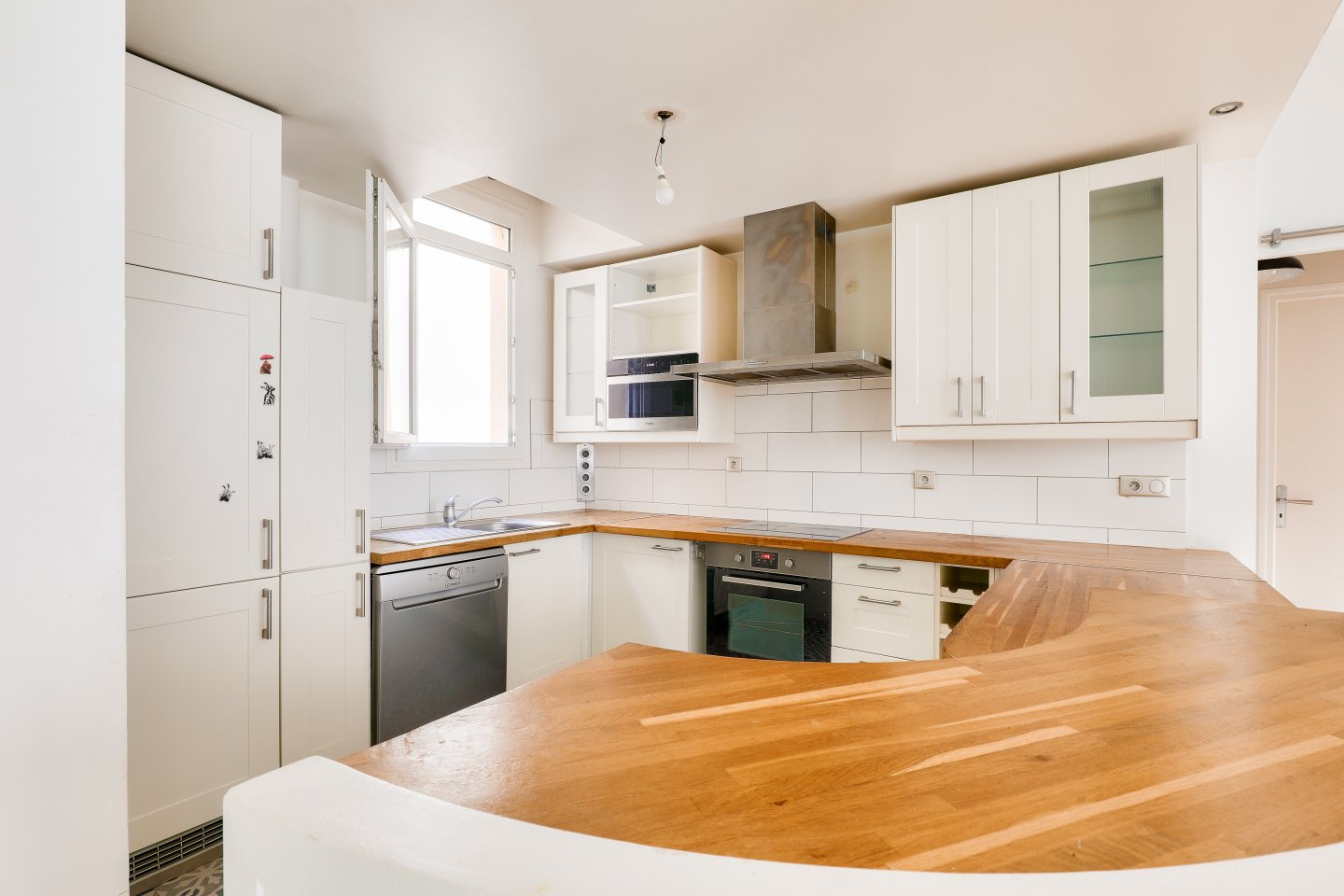 Photo Appartement 3 pièces lumineux en centre-ville image 2/6