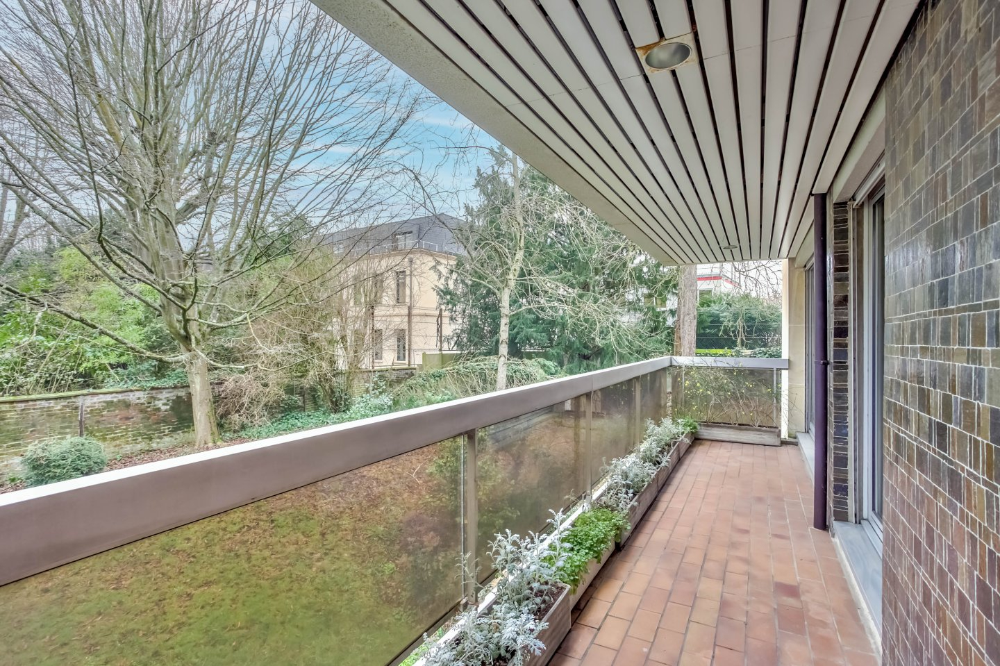 Appartement 4 pièces 90 m² avec balcon vues dégagées