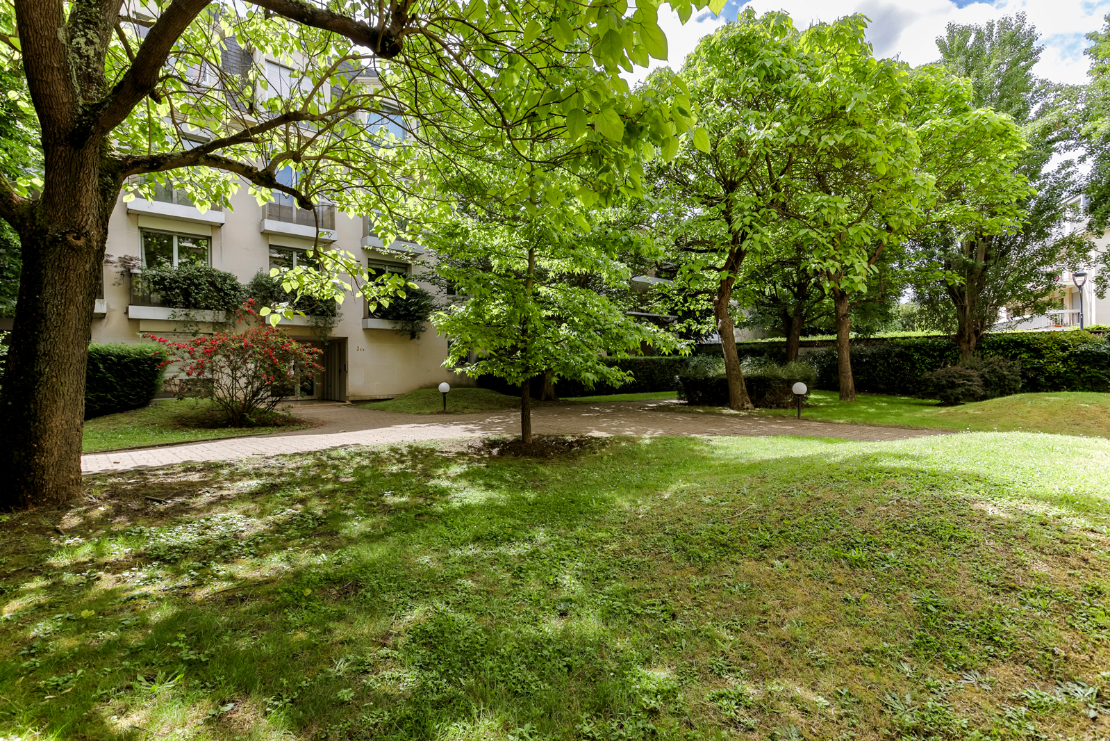 Agence immobilière de APPARTEMENTS ET MAISONS Meudon - APPARTEMENTS ET MAISONS Meudon