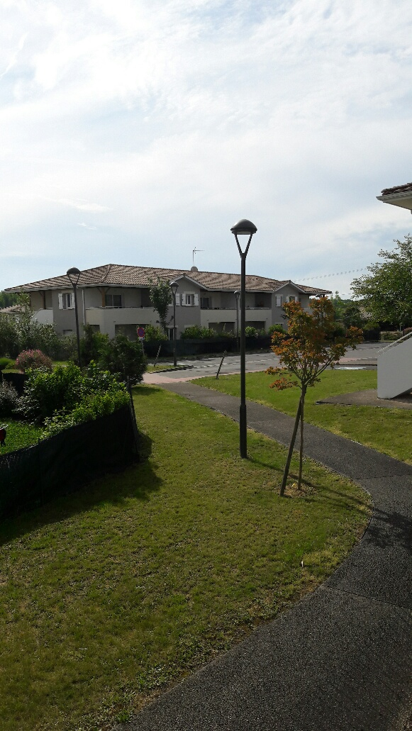 Appart Montussan 3 pièce(s) 060 m2