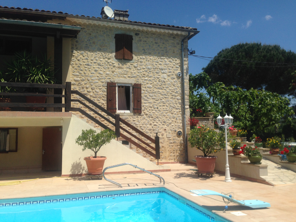 MAISON Aubenas 07200