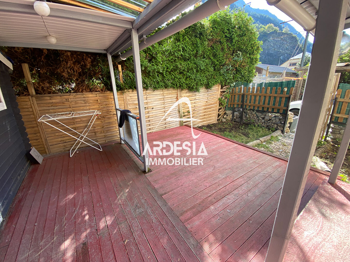 Photo Maison  de deux appartements au Freney image 2/6