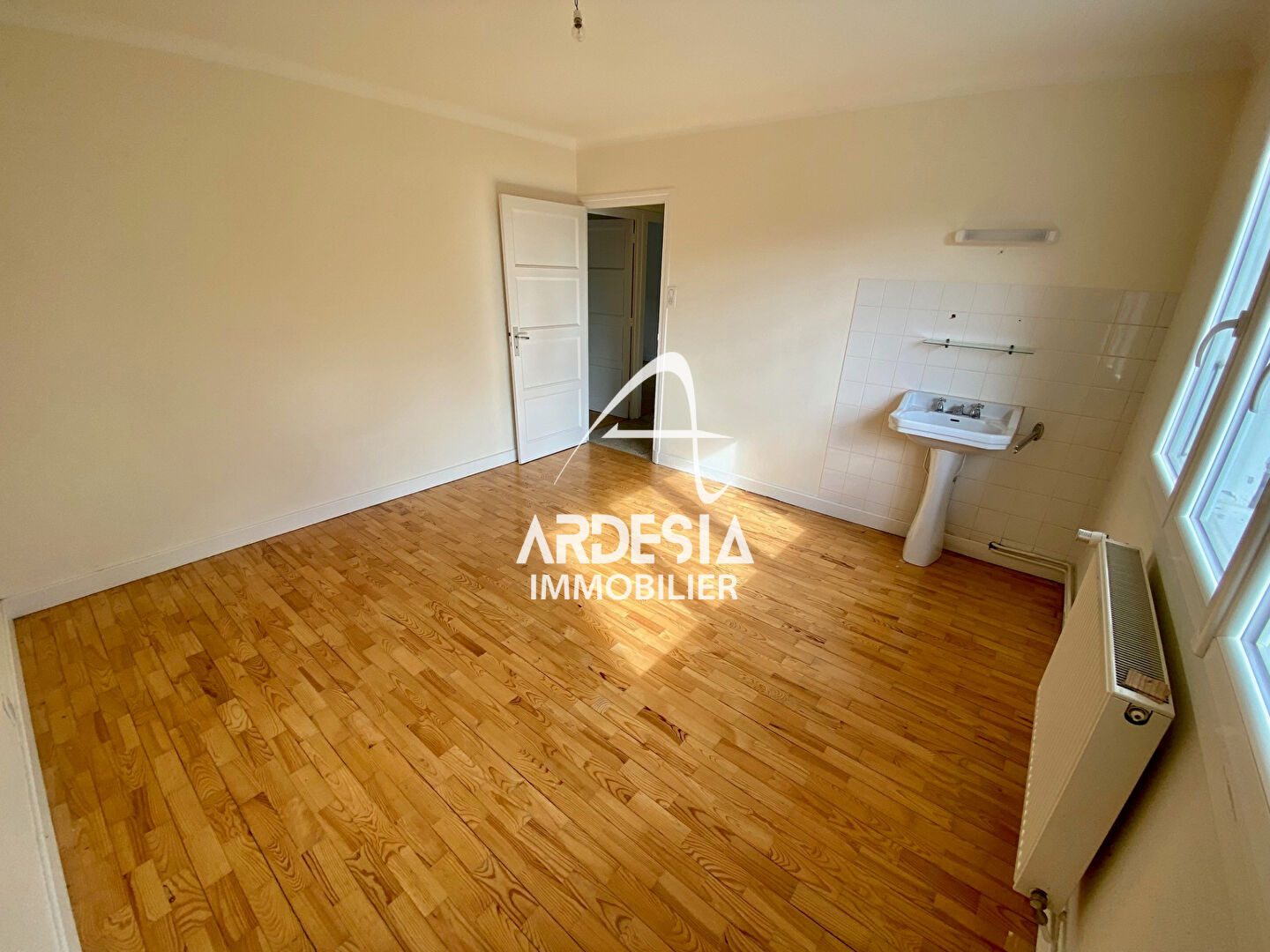 Photo Saint Julien Montdenis, Maison individuelle d'une surface de 103.5m² à vendre image 4/6