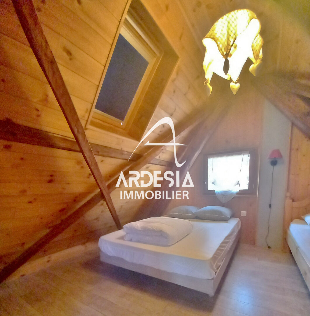 Photo Chalet au pied du Massif des Sybelles. Face aux pistes de ski. image 2/6