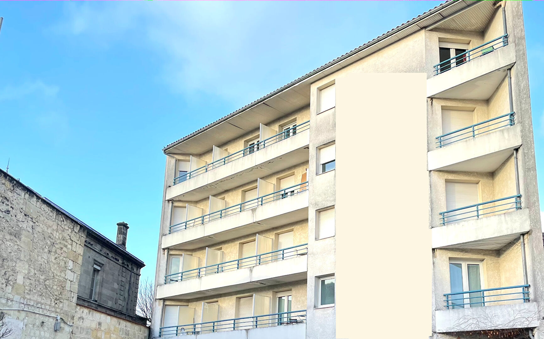 A LOUER APPARTEMENT 2 PIECES AVEC BALCON - SECTEUR TALENCE BARRIERE SAINT GENES