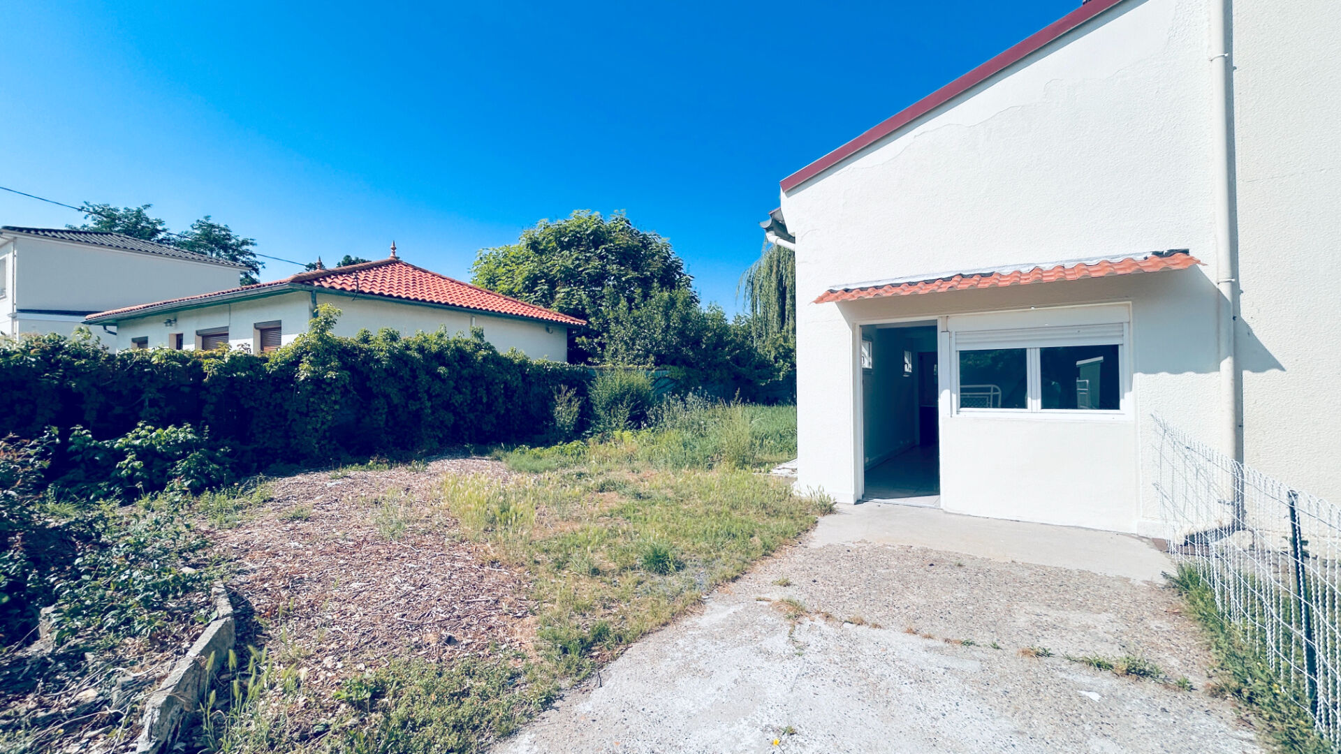 A LOUER APPARTEMENT DE TYPE 2 AVEC JARDIN - SECTEUR PESSAC