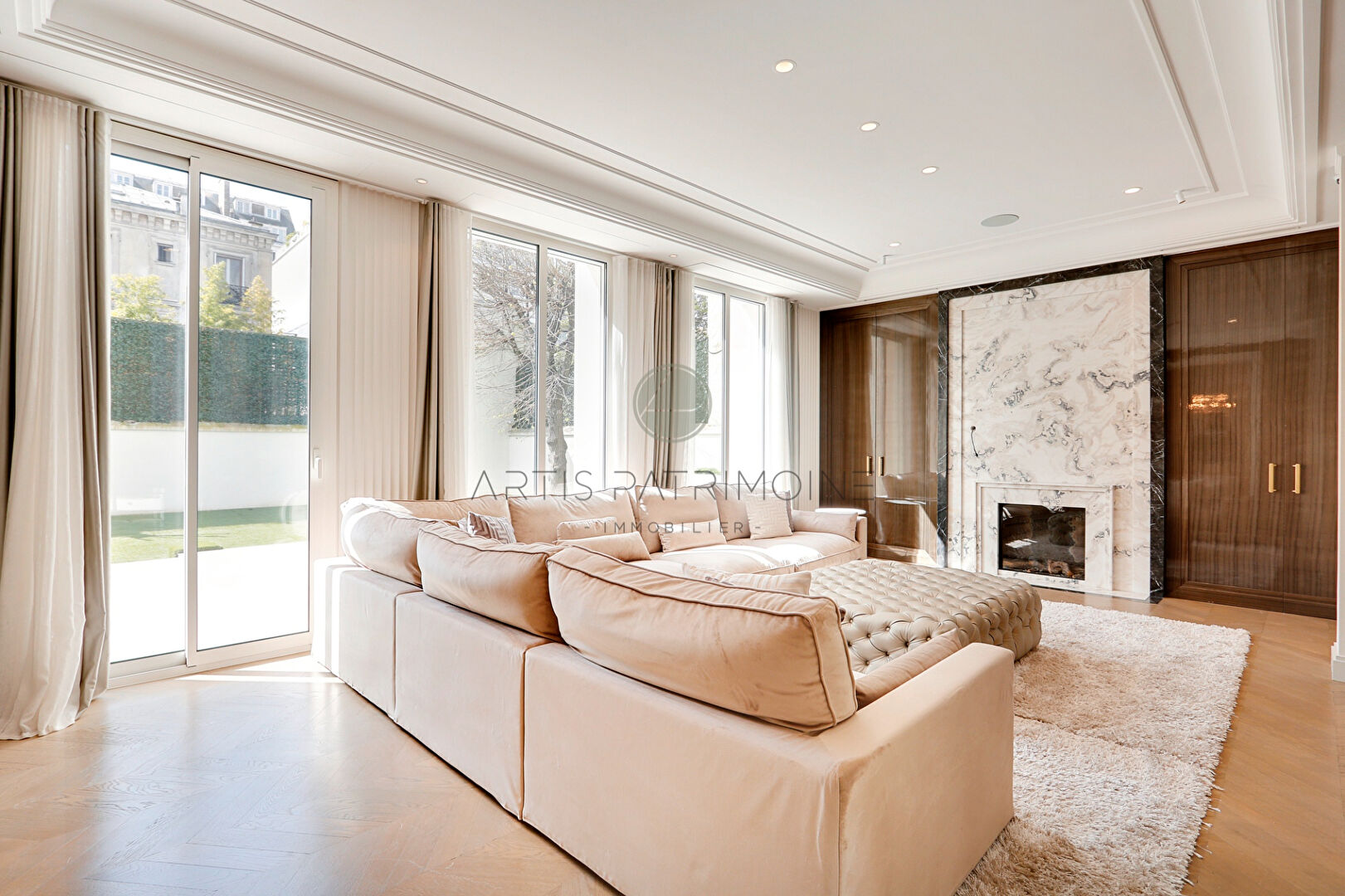 Neuilly - Hôtel particulier avec jardin - 5 chambres