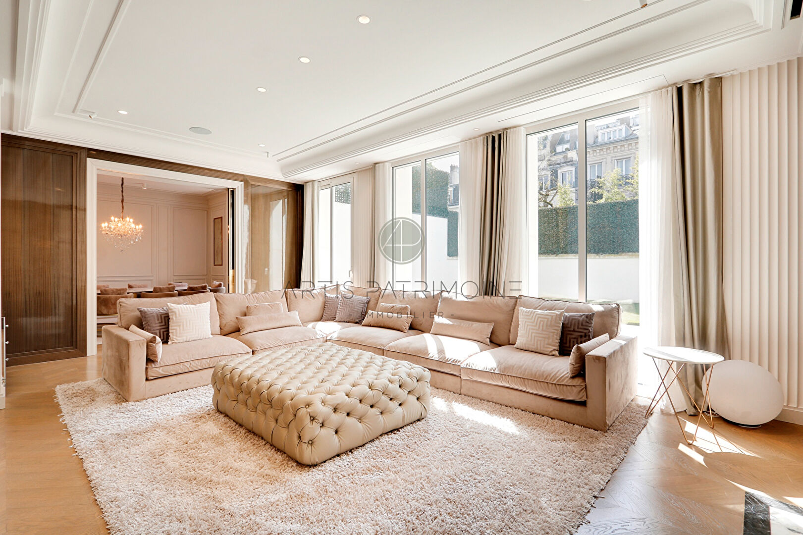 Photo Neuilly - Hôtel particulier avec jardin - 5 chambres image 3/6