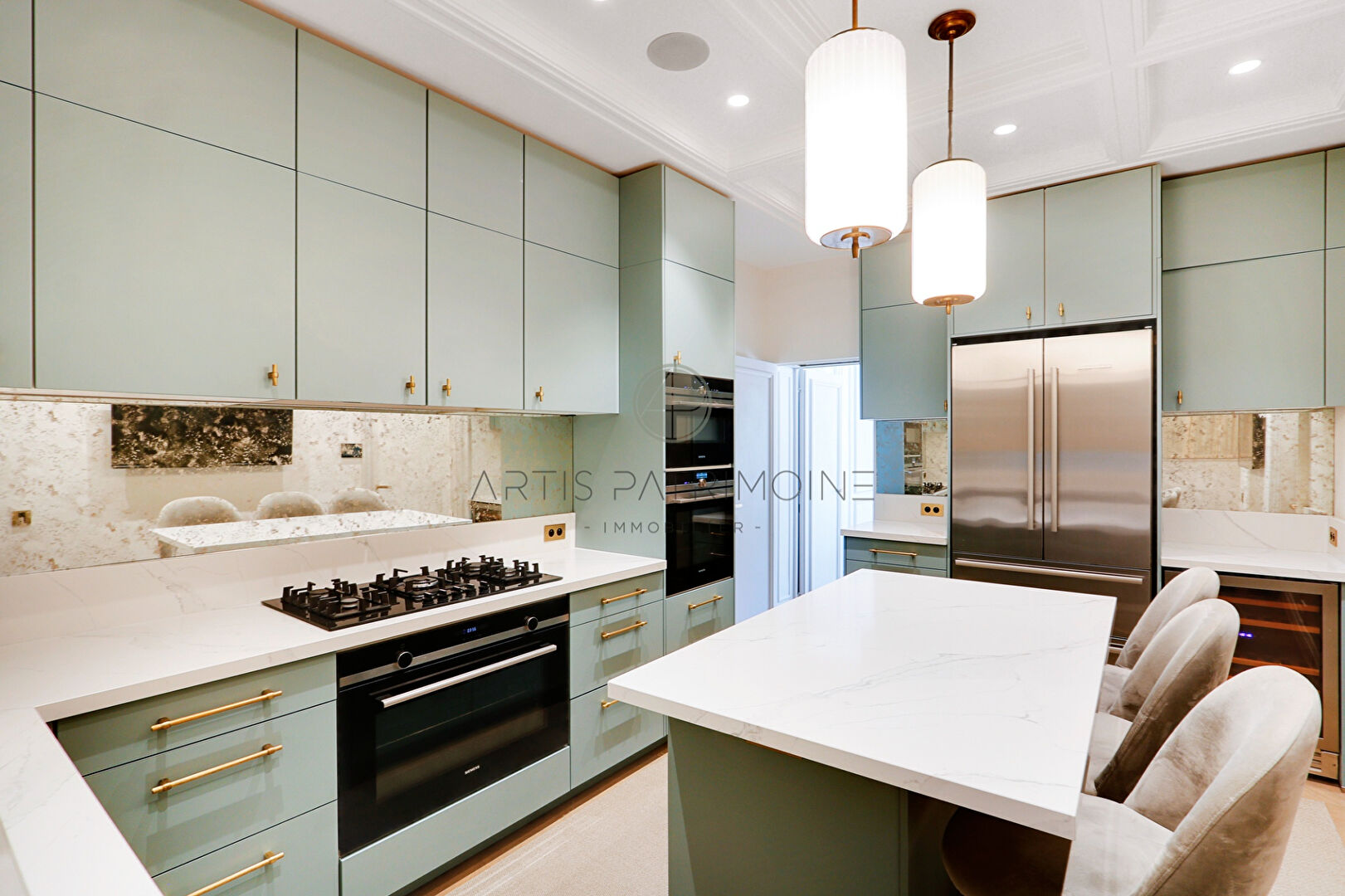 Photo Neuilly - Hôtel particulier avec jardin - 5 chambres image 6/6