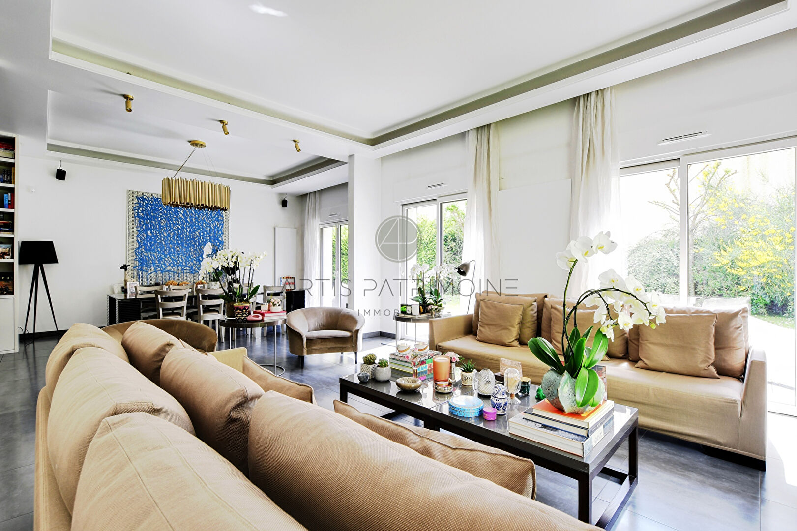 LEVALLOIS - QUARTIER CHAPTAL - MAGNIFIQUE RDJ DE 5 PIECES