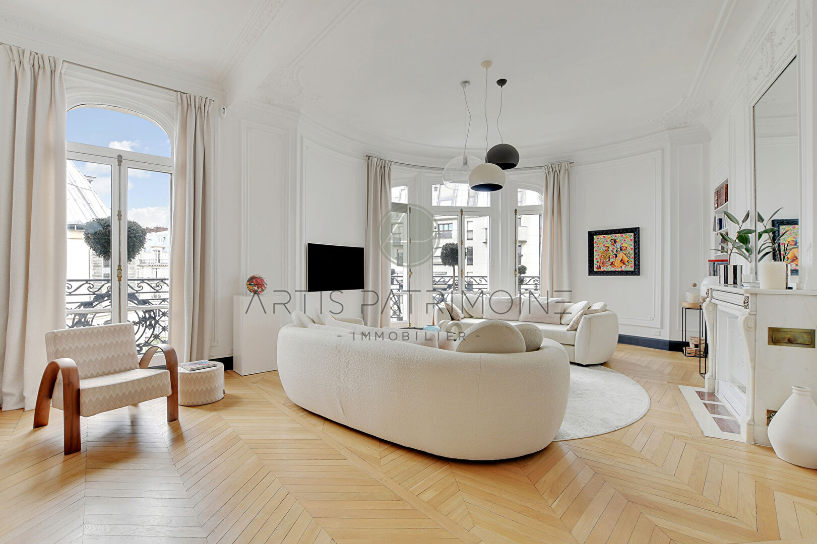 Photo PARIS XVII - PLAINE MONCEAU - APPARTEMENT D'EXCEPTION FAMILIAL image 2/6