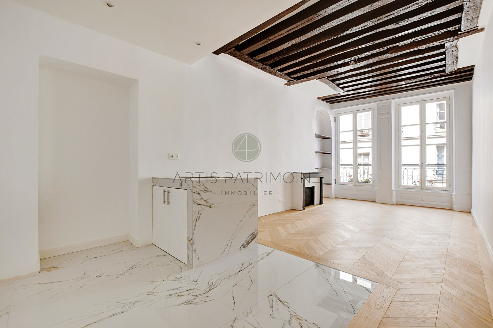 PARIS I - RUE SAINT HONORE - 3 pièces entièrement rénové