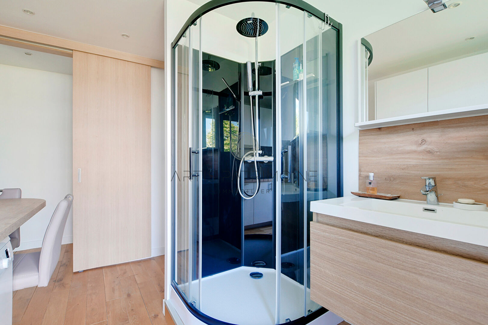 Photo PARIS VIII - Marceau - Appartement refait à neuf vue Tour Eiffel image 6/6