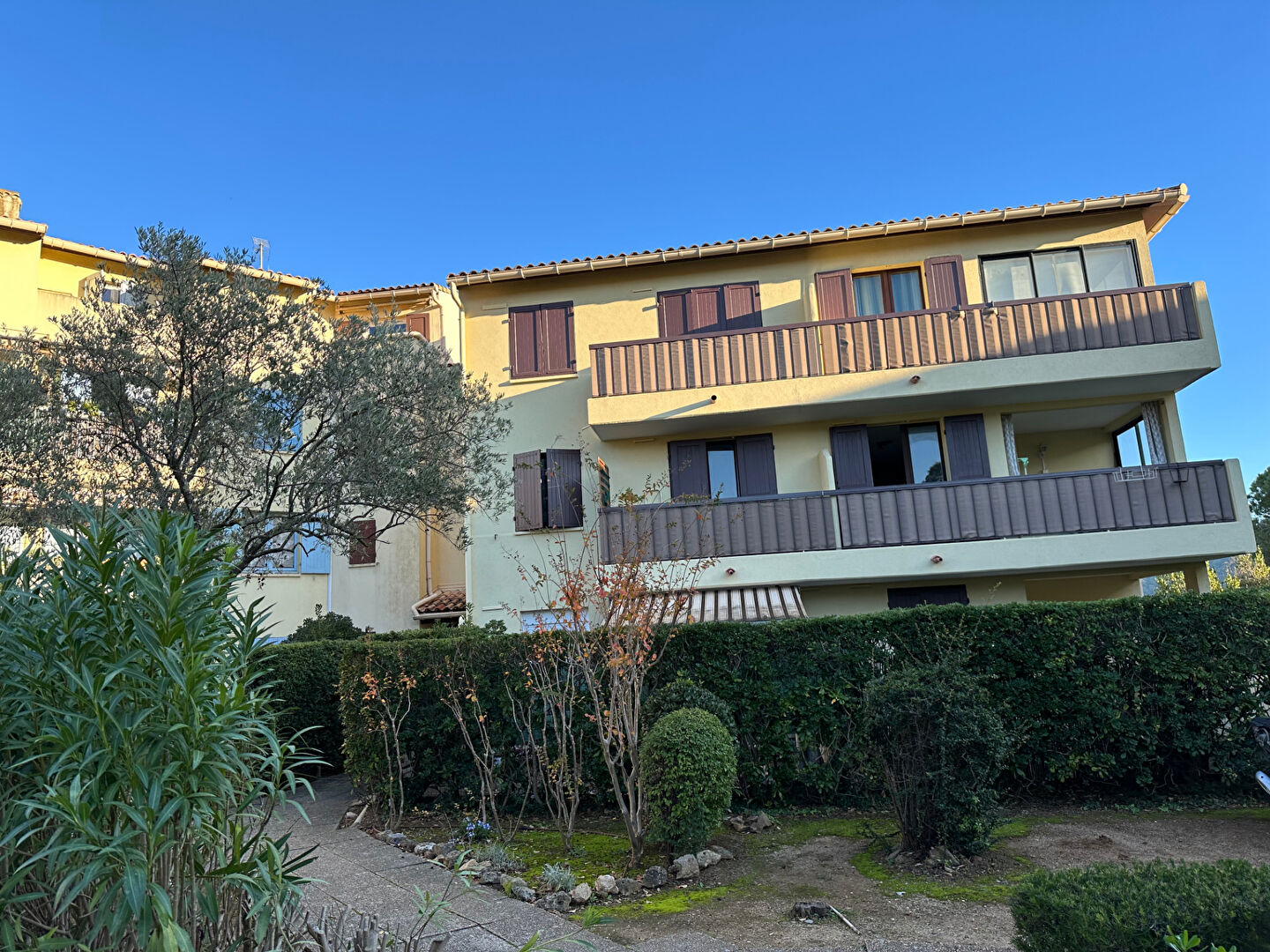 COGOLIN - Location annuelle Studio MEUBLE de 19.51 m2