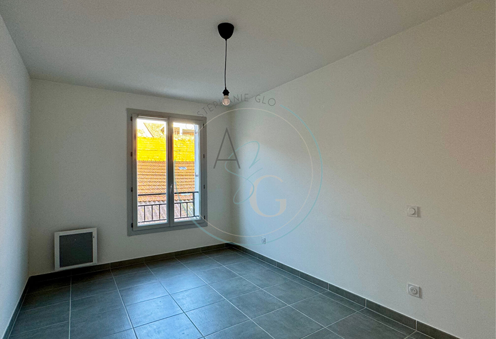 Photo COGOLIN - Appartement de type 2 de 41 m² avec terrasse et parking image 2/4