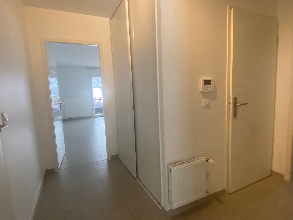 Photo Gilly/Isère T3 neuf 71 m2. image 3/5