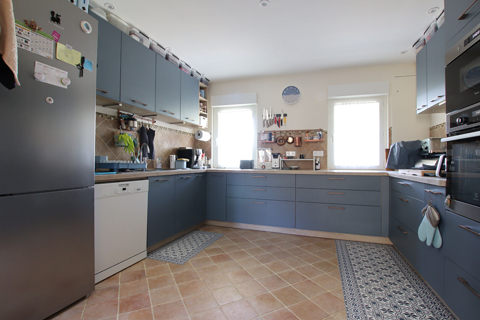 Photo Belle longère rénovée 5 chambres et bureau avec dépendances image 5/6