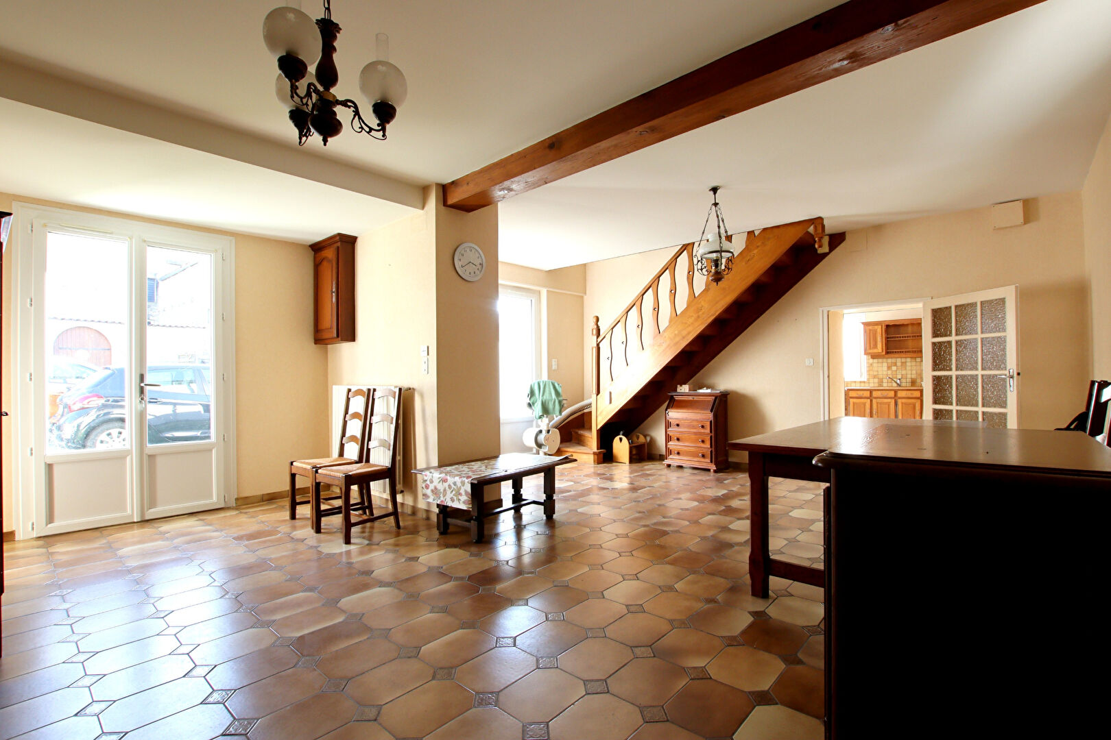 Photo Maison 3 chambres avec 2 garages et terrasse dans le bourg de  La Crèche image 5/6