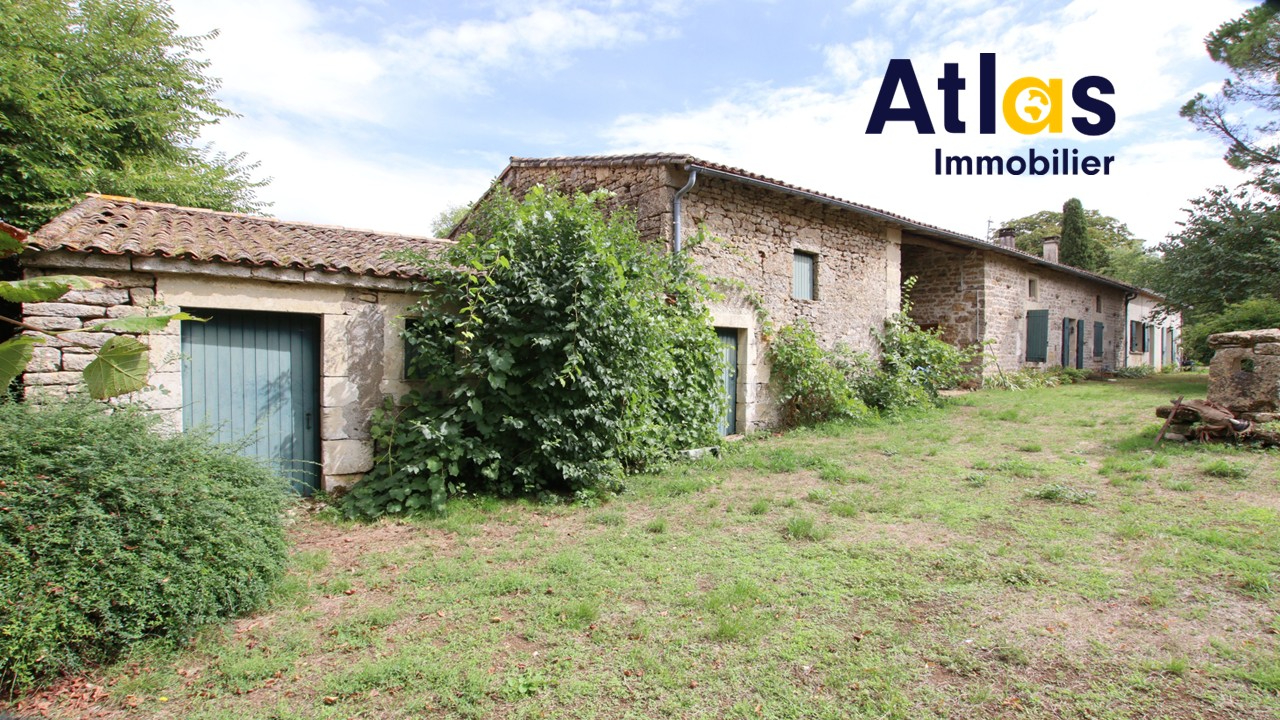 Photo Maison à La Crèche à rénover image 1/6