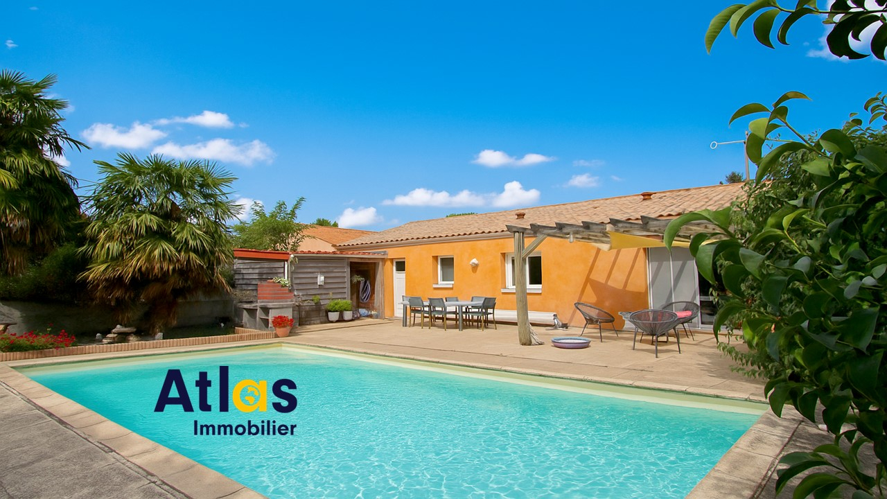 PAVILLON DE PLAIN PIED VOUILLE - 7 pièces - 124.5 m2
