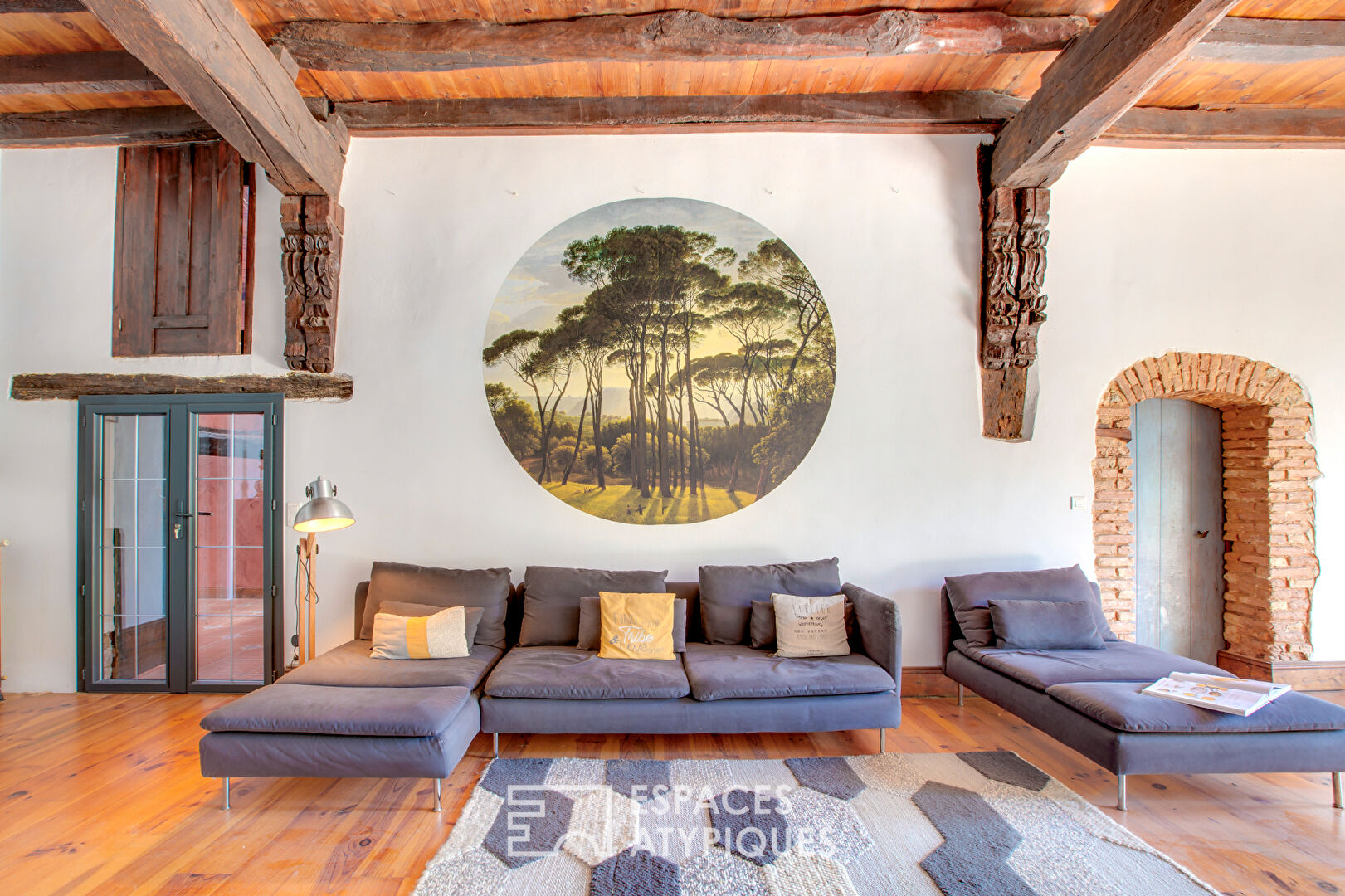 Photo Vue Pyrénées et charme de l'ancien : propriété familiale avec dépendance et piscine image 1/6