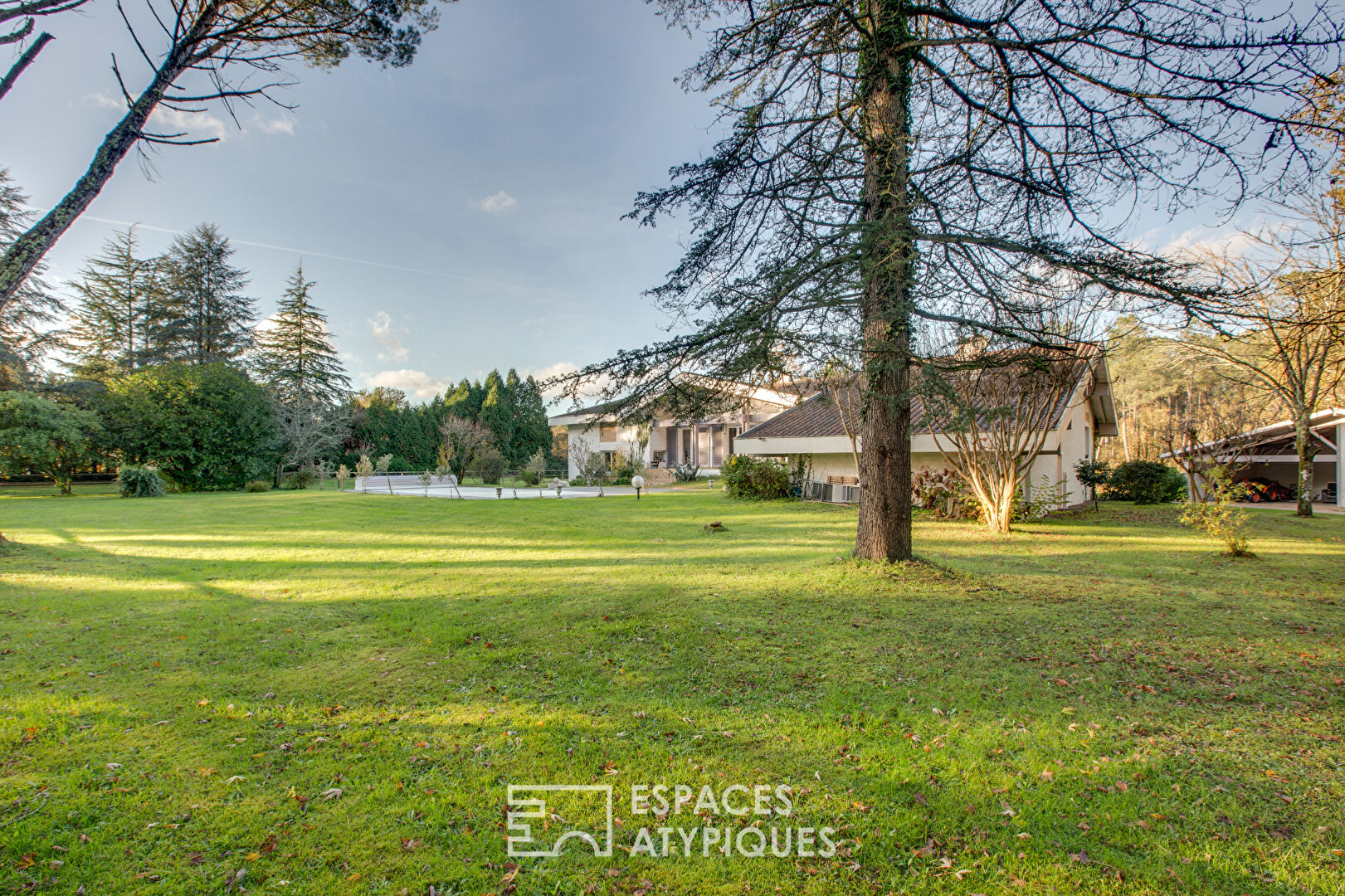 Agence immobilière de Espaces Atypiques Biarritz-Landes - Espaces Atypiques Les Landes