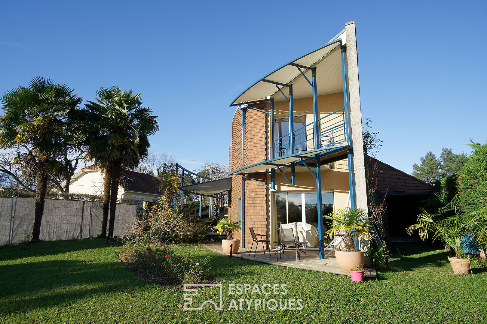 Agence immobilière de ESPACES ATYPIQUES Pau