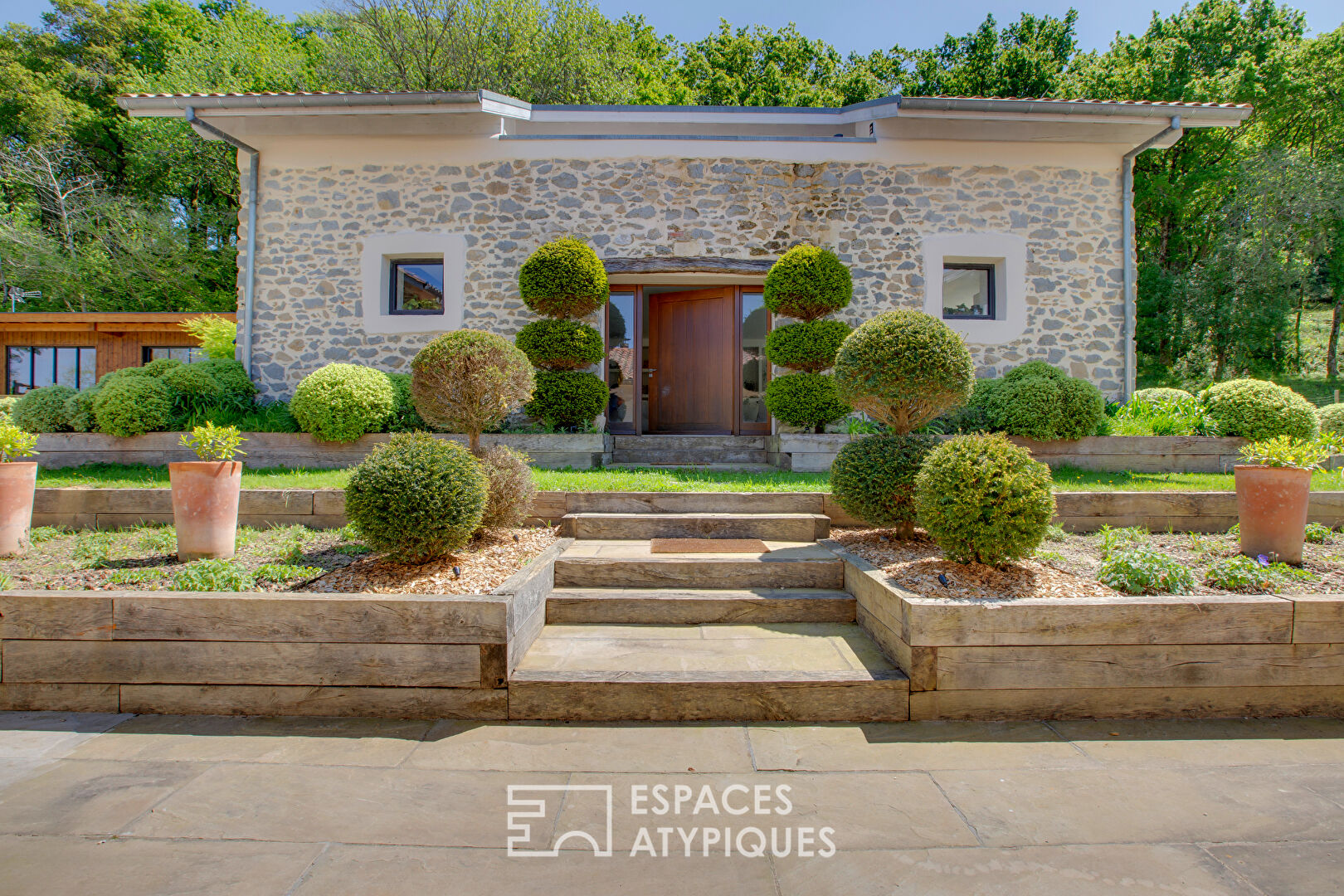 Agence immobilière de Espaces Atypiques Biarritz-Landes - Espaces Atypiques Les Landes