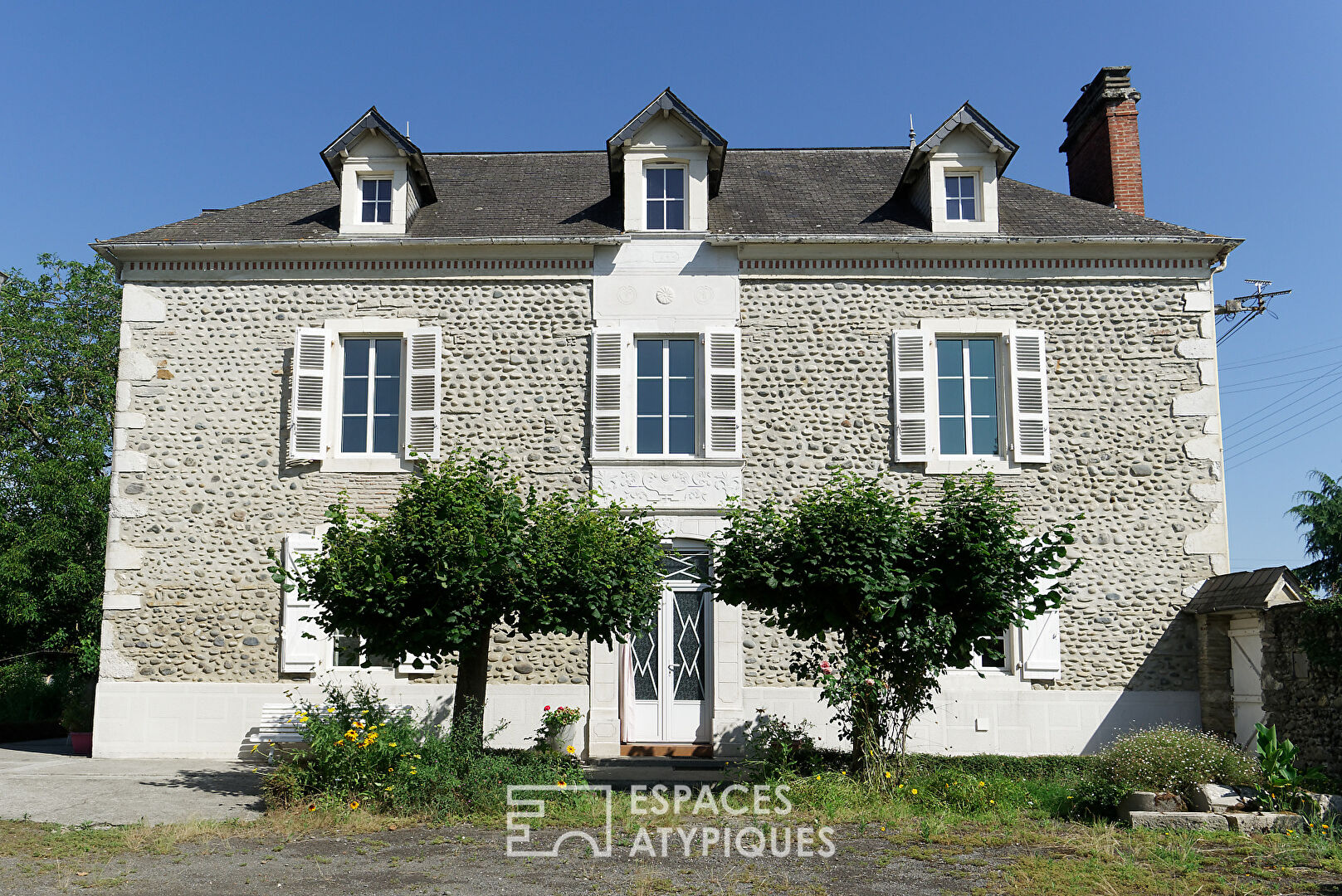 Agence immobilière de ESPACES ATYPIQUES Pau