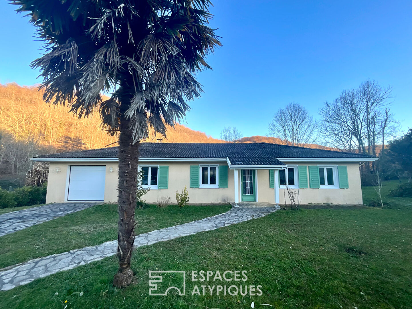 Agence immobilière de ESPACES ATYPIQUES Pau