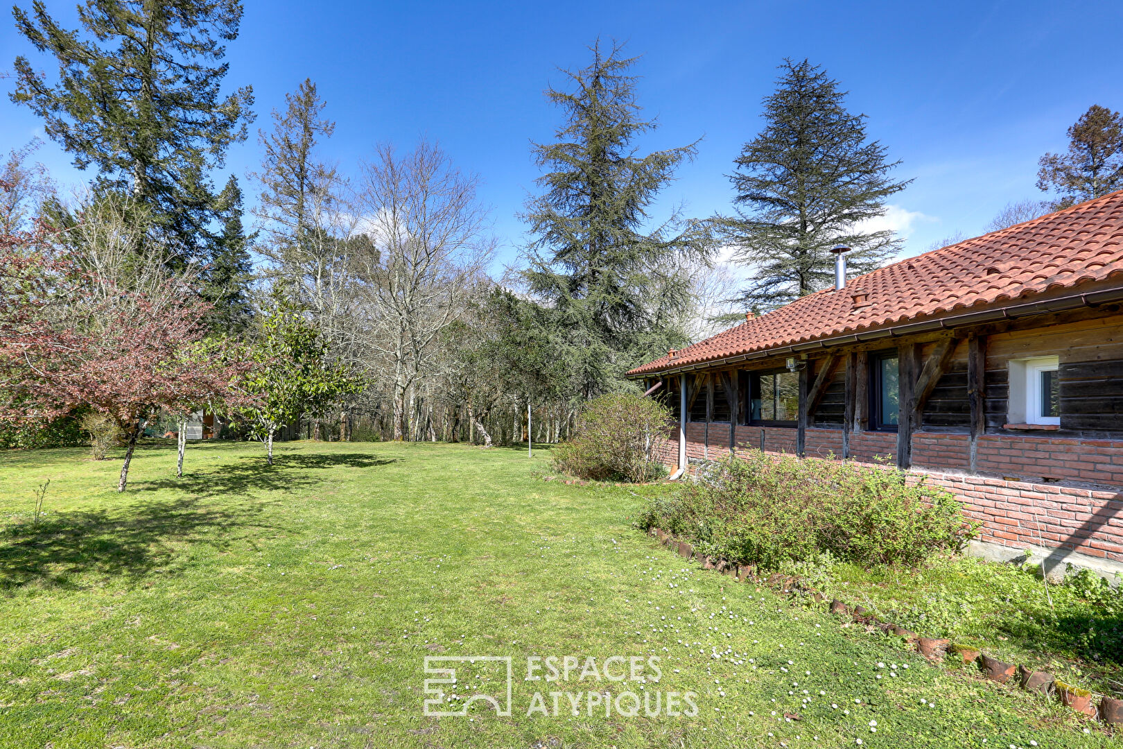 Agence immobilière de Espaces Atypiques Biarritz-Landes - Espaces Atypiques Les Landes