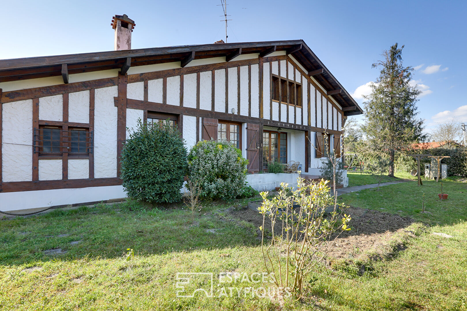 Agence immobilière de Espaces Atypiques Biarritz-Landes - Espaces Atypiques Les Landes