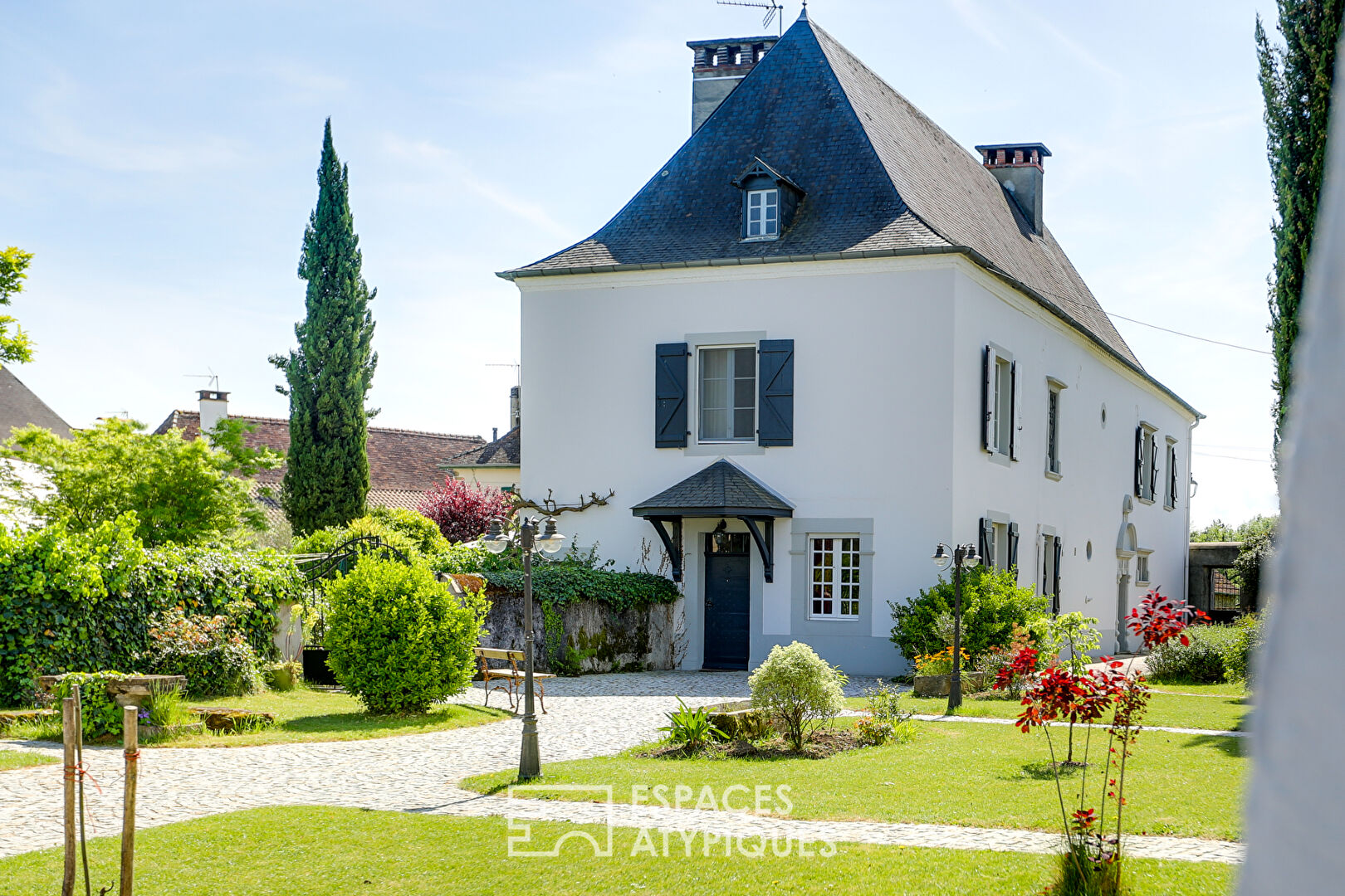 Agence immobilière de ESPACES ATYPIQUES Pau