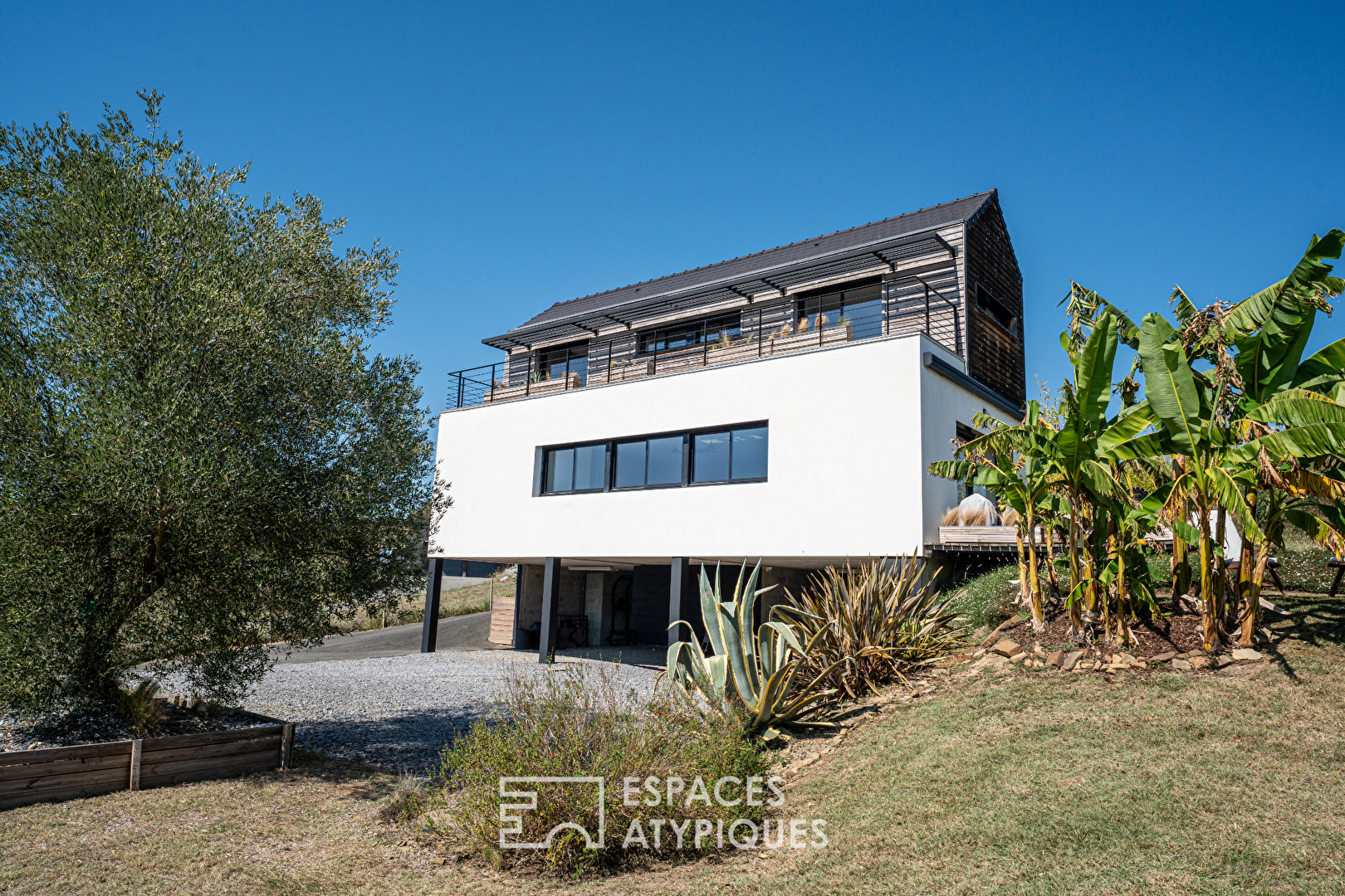 Agence immobilière de ESPACES ATYPIQUES Pau